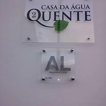 Casa Da Agua Quente 2 *
