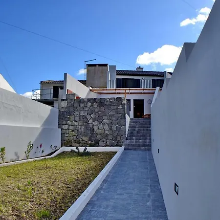 Casa Da Agua Quente 2 *